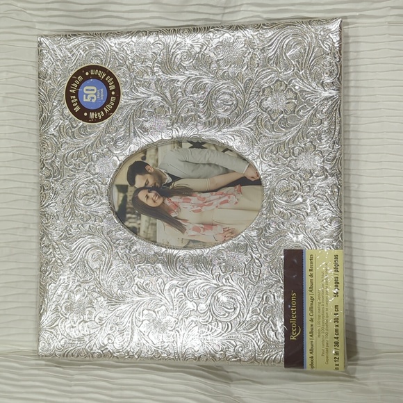 Brand New Recollections Scrapbook Album - Picture 1 of 8